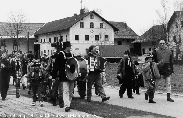 Umzug beim Kinderfasching